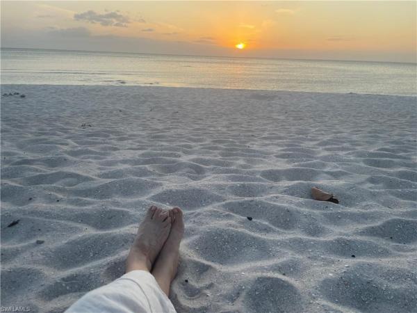 11030 Gulf Shore Dr, Naples, Florida 34108, image 1