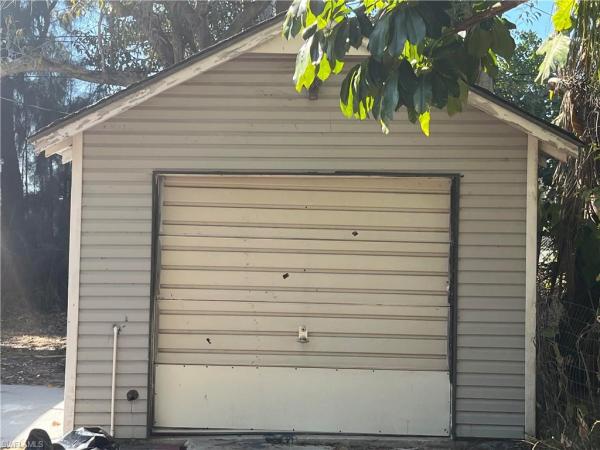 North Fort Myers No HOA, 76 Crescent Lake Dr, North Fort Myers, Florida 33917, image 1