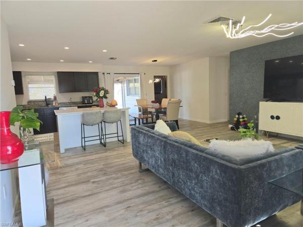 Fort Myers Villas, 2355 Ivy Ave, Fort Myers, Florida 33907, image 1