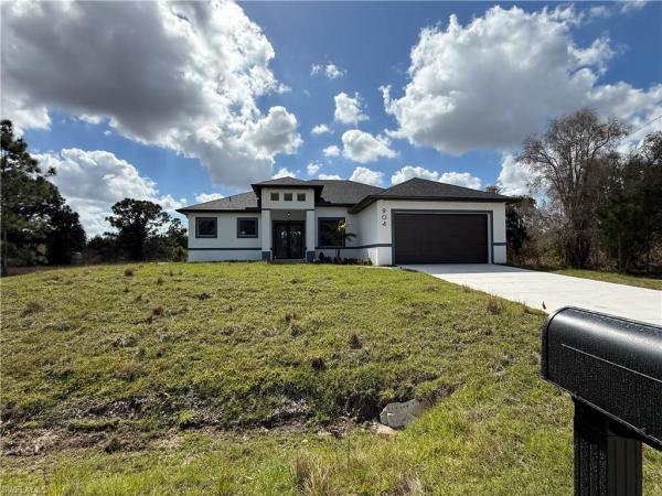 Lehigh Acres, 904 E Asher St, Lehigh Acres, Florida 33974, image 1