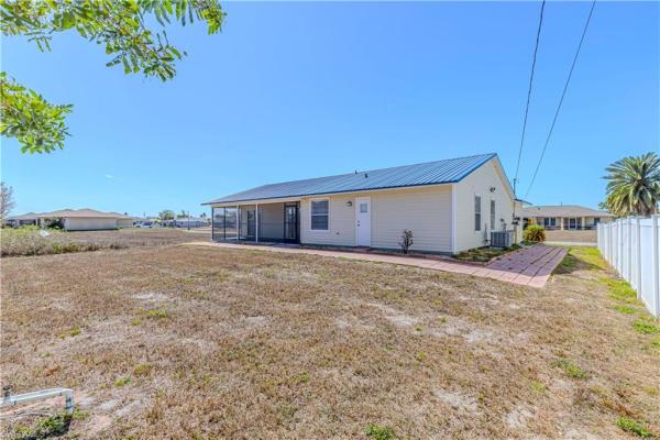 Cape Coral Residential, 1313 12th Pl, Cape Coral, Florida 33909, image 3