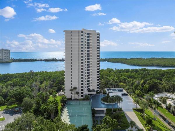 5555 Heron Point Dr #302, Naples, Florida 34108, image 1