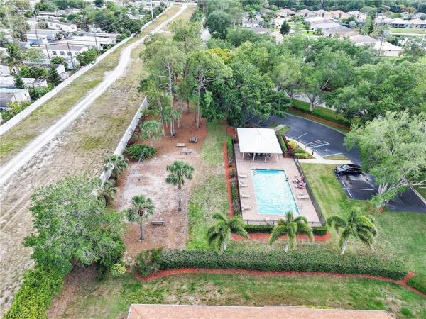 Maplewood, 586 Crossfield Cir, Naples, Florida 34104, image 2