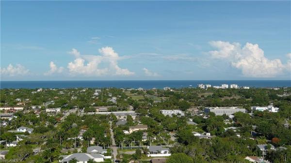 1275 7th Ave N, Naples, Florida 34102, image 1
