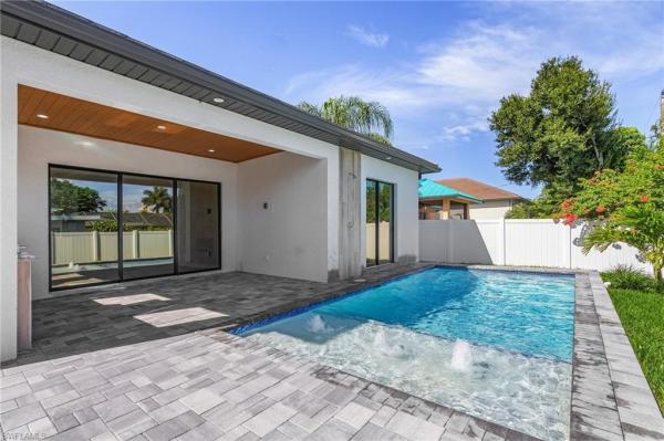 Naples Park, 536 N 97th Ave, Naples, Florida 34108, image 2