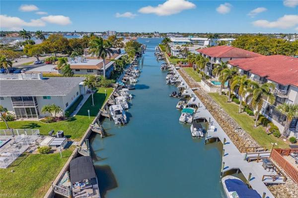 1400 Blue Point Ave, Naples, Florida 34102, image 1