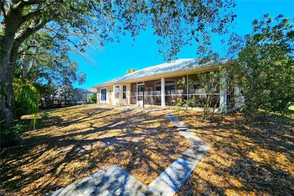 Lehigh Acres, 1440 Graham Cir, Lehigh Acres, Florida 33936, image 2