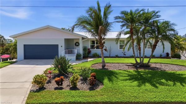 Fairview Isles, 26 Fairview Blvd, Fort Myers Beach, Florida 33931, image 3