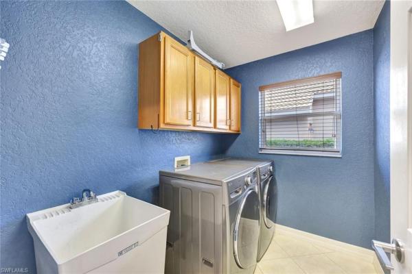Saturnia Lakes, 1278 Barrigona Ct, Naples, Florida 34119, image 2