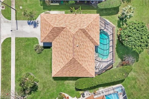 Crescent Lake Estates, 9632 Campbell Cir, Naples, Florida 34109, image 2