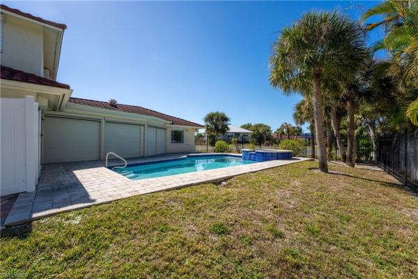 East Rocks, 3730 Agate Ct, Sanibel, Florida 33957, image 3