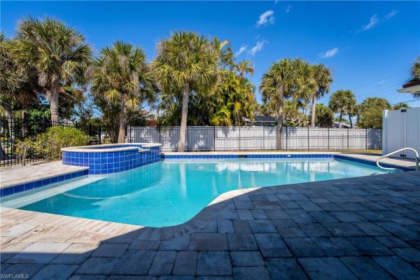 East Rocks, 3730 Agate Ct, Sanibel, Florida 33957, image 1