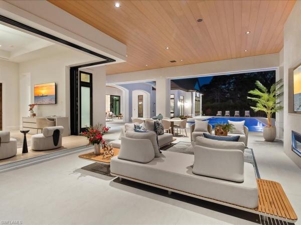 Pine Ridge Estates, 117 West St, Naples, Florida 34108, image 2