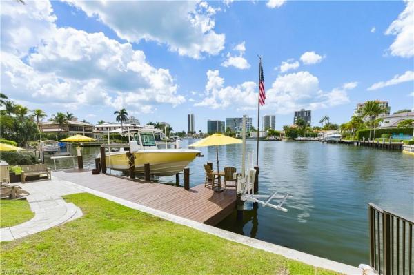 Park Shore, 361 Pirates Bight, Naples, Florida 34103, image 2