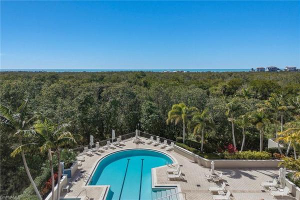 Coronado At Pelican Bay, 7225 Pelican Bay Blvd #305, Naples, Florida 34108, image 3