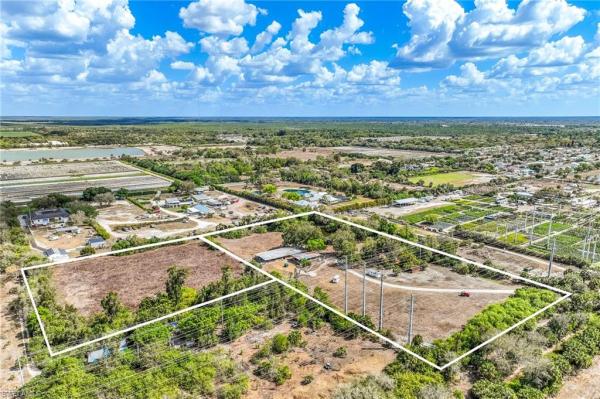 Bonita Springs Residential, 26118 Cutting Horse Ln, Bonita Springs, Florida 34135, image 2