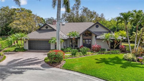 Oakmont At Pelican Bay, 812 Pine Creek Ln, Naples, Florida 34108, image 3