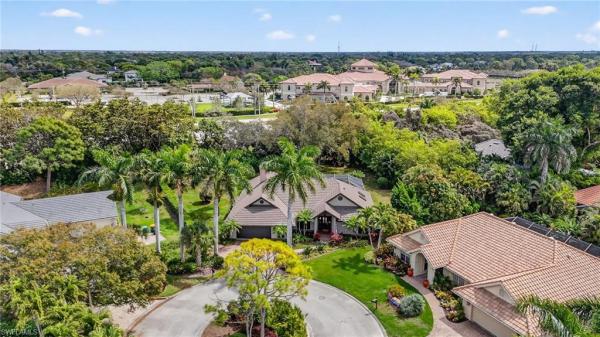 Oakmont At Pelican Bay, 812 Pine Creek Ln, Naples, Florida 34108, image 1