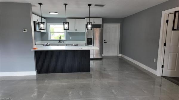 2430 Dixie Ave, Punta Gorda, Florida 33950, image 1