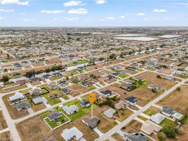 316 10th St, Cape Coral, Florida 33993, image 1