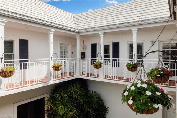 Pettit Square At Olde Naples, 292 S 14th Ave #A, Naples, Florida 34102, image 2