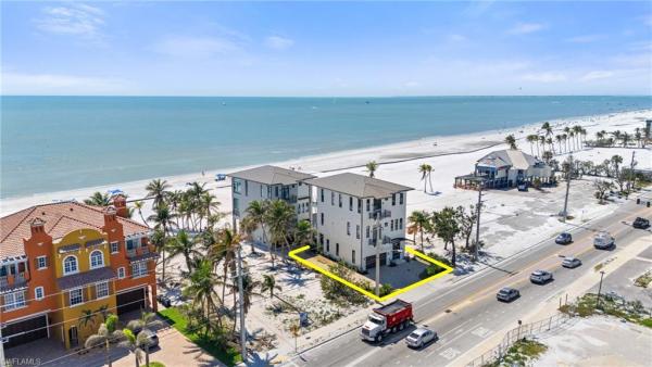 Cases, 3050 Estero Blvd, Fort Myers Beach, Florida 33931, image 3