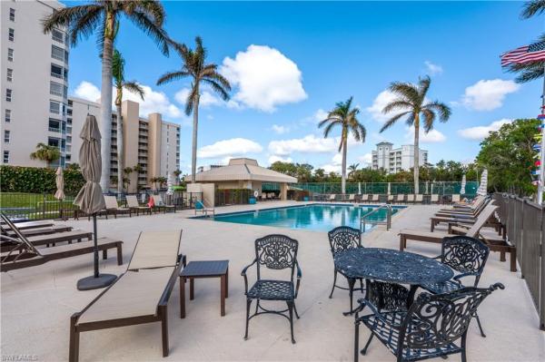 Vanderbilt Landings At Vanderbilt Beach, 11118 Gulf Shore Dr #A203, Naples, Florida 34108, image 2