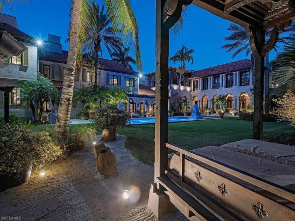 Port Royal, 3200 Green Dolphin Ln, Naples, Florida 34102, image 2