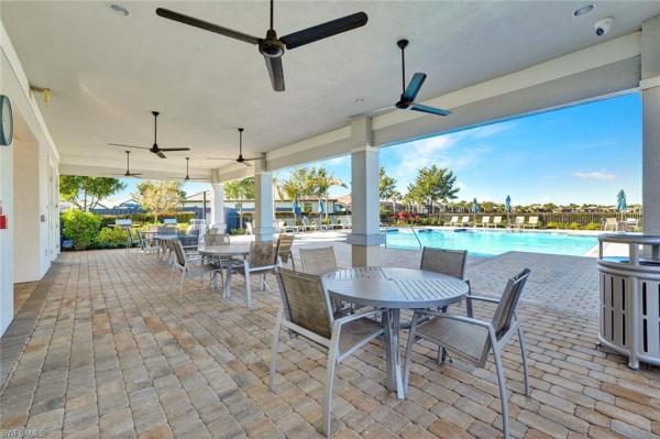 Manatee Cove, 1944 Yellowfin Cir, Naples, Florida 34114, image 3