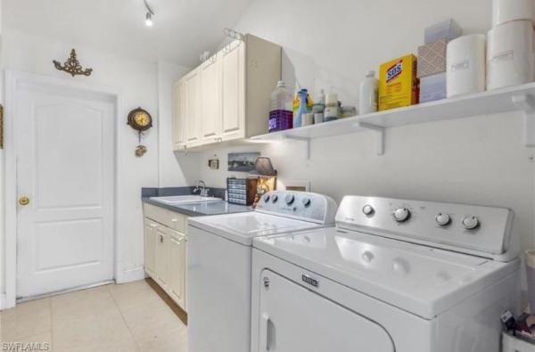 Gator Circle, 1113 32nd St, Cape Coral, Florida 33909, image 2