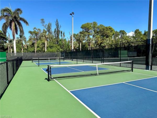 Bear's Paw, 1534 Wildwood Ln, Naples, Florida 34105, image 2