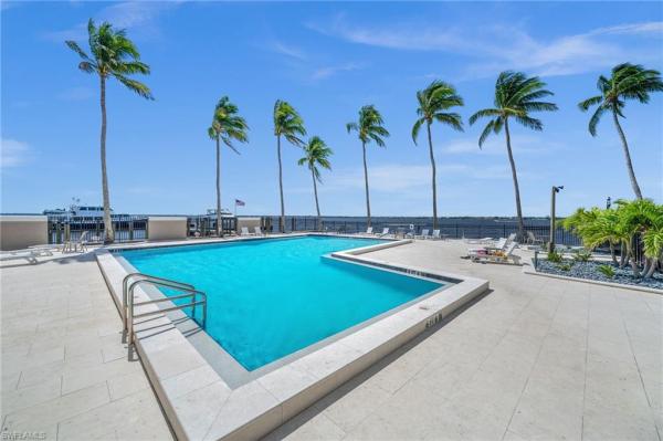 Pointe Royale, 1920 Virginia Ave #1001, Fort Myers, Florida 33901, image 3