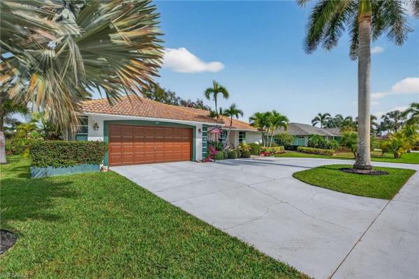 Tanglewood, 681 Saint Andrews Blvd, Naples, Florida 34113, image 1