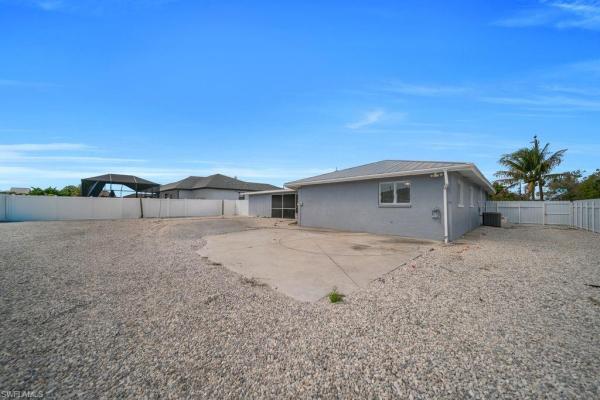 Cape Coral, 1510 16th St, Cape Coral, Florida 33990, image 1