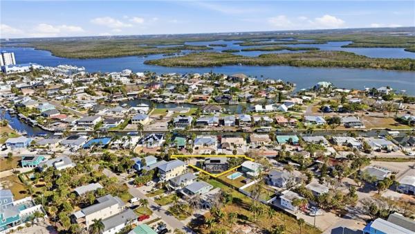 Gulf Heights, 5356 Avenida Pescadora, Fort Myers Beach, Florida 33931, image 2