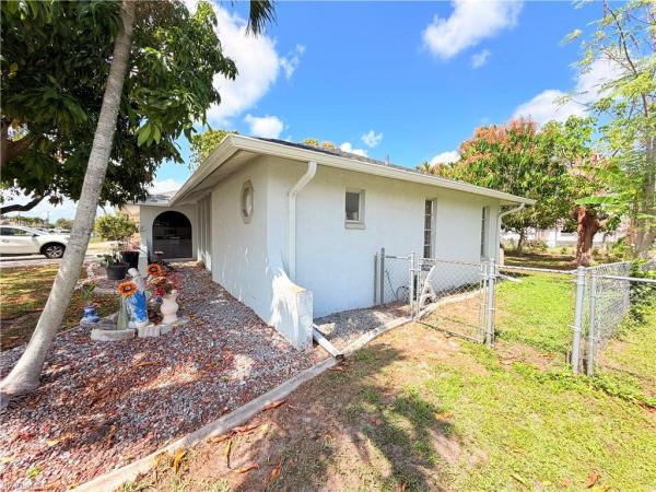 Cape Coral, 1439 15th St, Cape Coral, Florida 33990, image 3