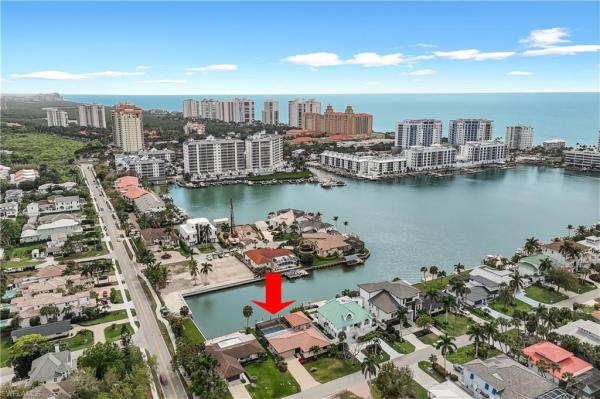 Conners At Vanderbilt Beach, 480 Oak Ave, Naples, Florida 34108, image 2