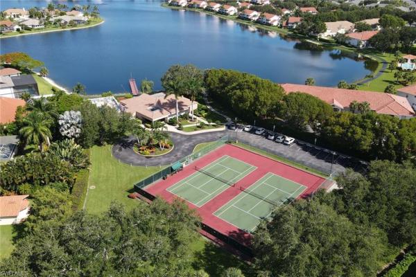 Berkshire Lakes, 642 NE Lambton Ln, Naples, Florida 34104, image 2