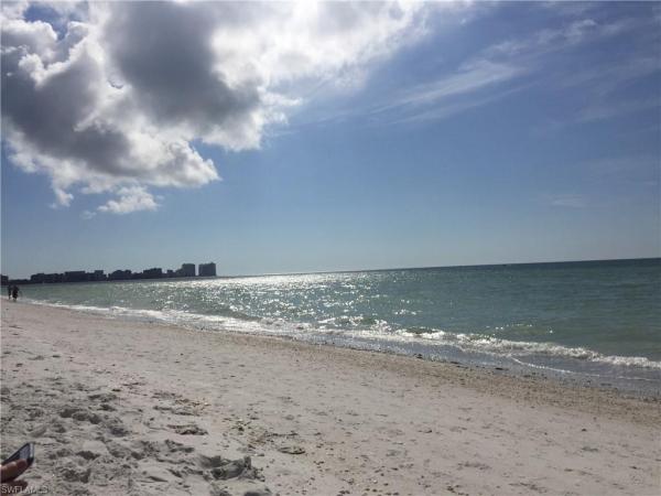 Berkshire Lakes, 642 NE Lambton Ln, Naples, Florida 34104, image 1