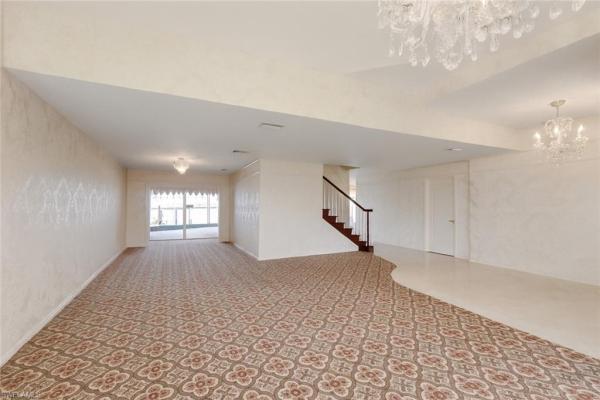 Royal Harbor, 1535 Dolphin Ln, Naples, Florida 34102, image 1