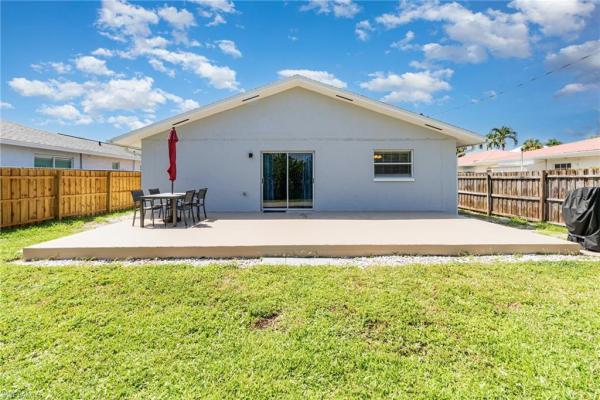 Naples Park, 517 N 98th Ave, Naples, Florida 34108, image 2