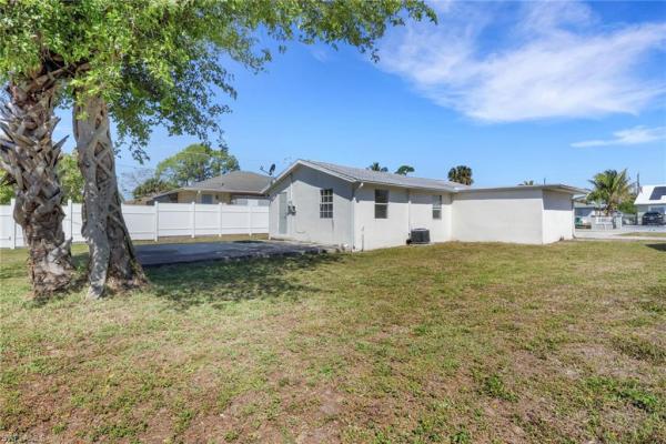 Naples Manor, 5326 Dixie Dr, Naples, Florida 34113, image 3