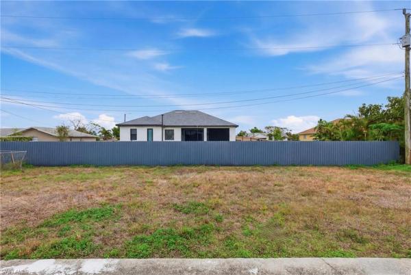 Cape Coral, 2009 13th Pl, Cape Coral, Florida 33909, image 1