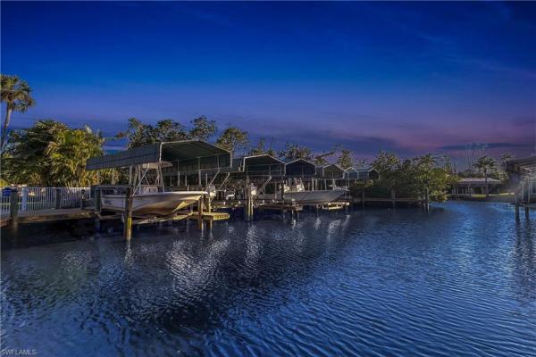 Victoria Cove, 7749 Victoria Cove Ct, Fort Myers, Florida 33908, image 2