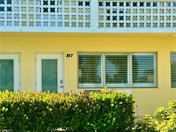 Bonaire Club, 473 S 12th Ave #B7, Naples, Florida 34102, image 2