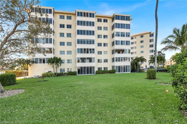 3410 N Gulf Shore Blvd #701, Naples, Florida 34103, image 1