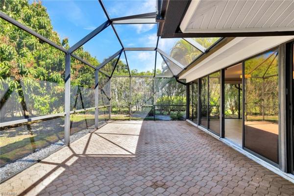 Regent Park, 10631 Regent Cir, Naples, Florida 34109, image 2