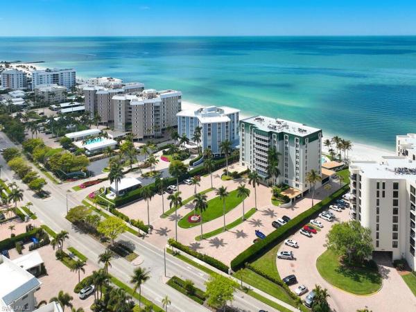 The Martinique Club, 3003 N Gulf Shore Blvd #604, Naples, Florida 34103, image 2