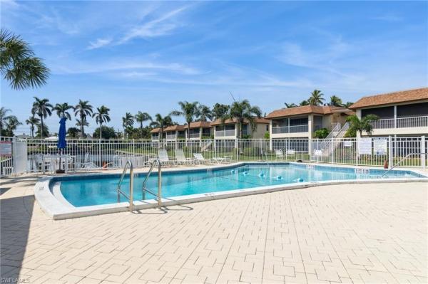 Harbor Lakes Of Naples, 1155 Sandpiper St #B3, Naples, Florida 34102, image 3