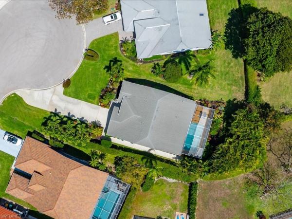 Berkshire Lakes, 6642 Middlesex Pl, Naples, Florida 34104, image 2